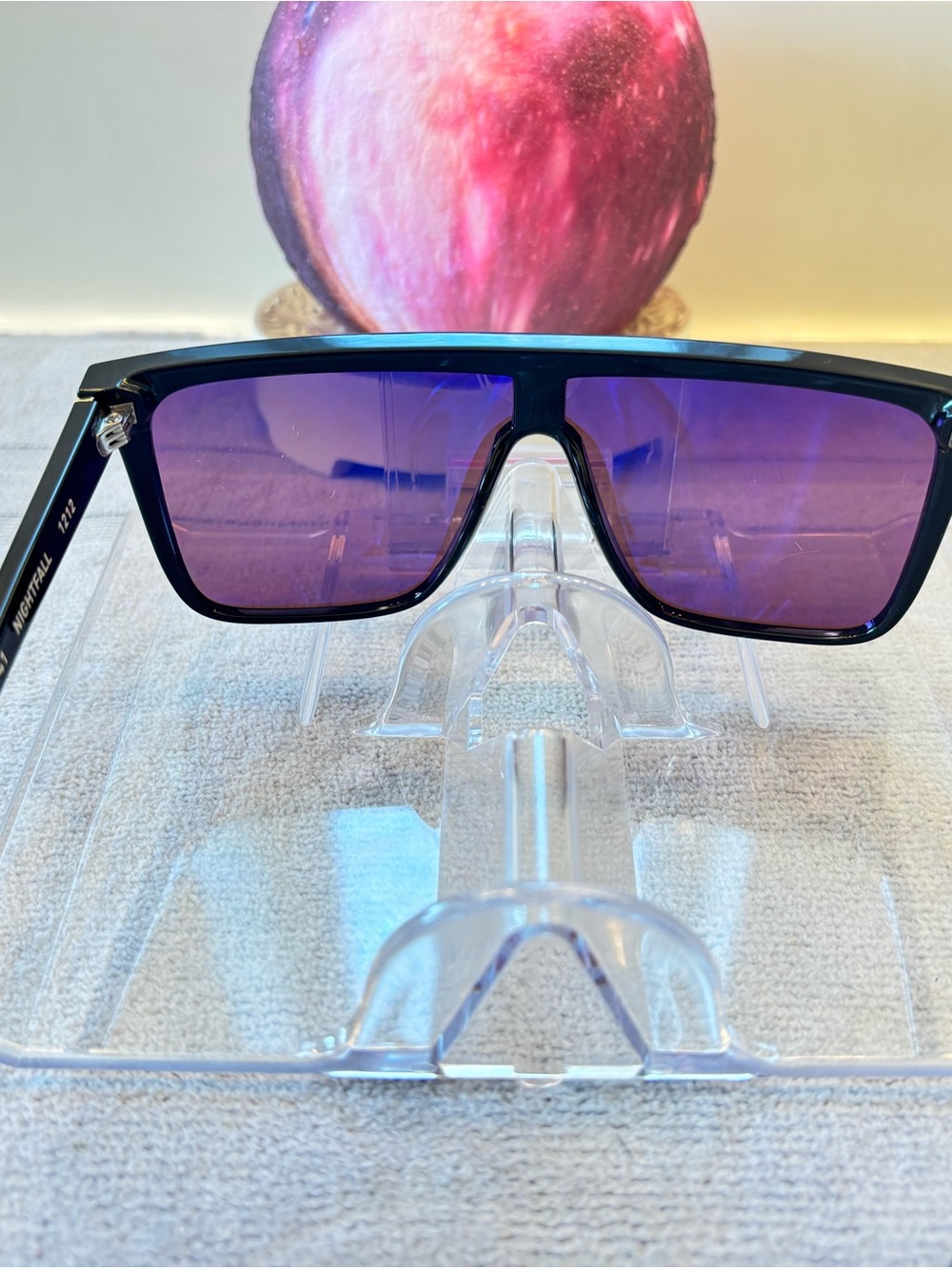 QUAY Nightfall Tinted Shield Sunglasses Black Plastic Frame Brown Lenses 145mm - Picture 6 of 8